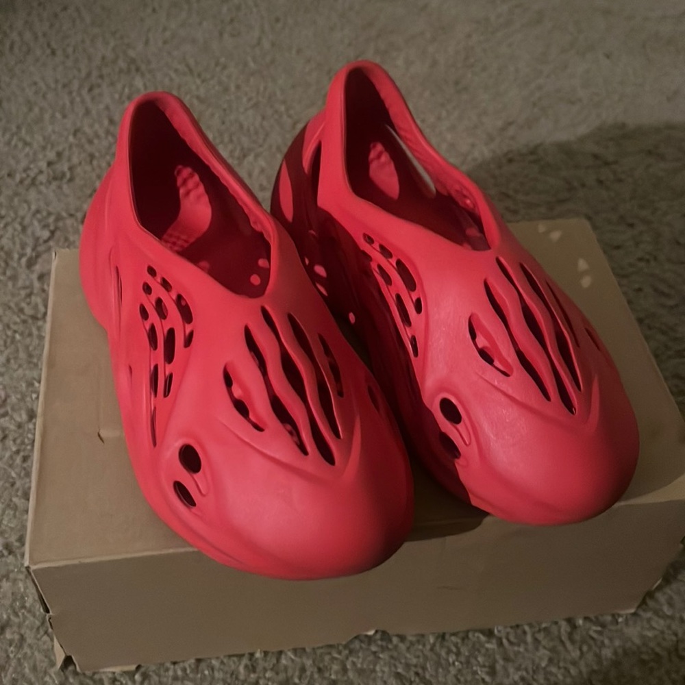 Vermillion yeezy foam runners